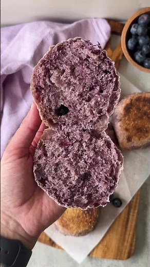 Blueberry Sourdough English Muffins #foodblogger #fyp #sourdoughrecipe #sourdough