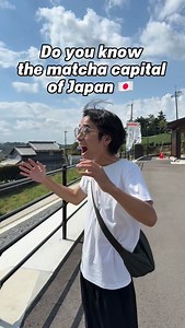 @kai_travels.jp 👈follow more Japan travel tips📝 📍Uji, Kyoto, Japan 🇯🇵 Uji, located just 20 minutes from Kyoto, is famous for its high-quality matcha. Thanks to its ideal climate and soil, Uji has been producing premium green tea for centuries. Here, you can visit tea houses, try grinding tea leaves into powder, and enjoy freshly made matcha. It’s a perfect spot for those who want to experience authentic Japanese tea culture. Make your trip unforgettable▶︎ @realgoodjapantour #japantrip #japa