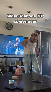 370K views · 13K reactions | When that one tio comes over 藍 #eltio #Jesussepulveda #comedy #skit #lafamilia #mexicanproblems #growingupmexican #funny #ladisco #stayingalive | Jesus Sepulveda | Facebook