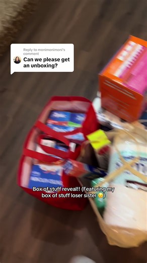 Replying to @monimonimoni the illusiVE BOX OF STUFF REVEAL!!! #merrychristmas #box #christmasgift #christmasgiftunboxing #unboxing