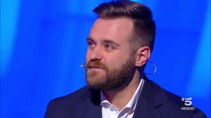 “La paura di perderti non mi permette di farti vivere” #CePostaPerTe | Wittytv