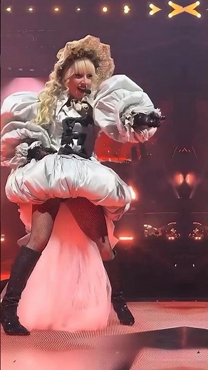LADY GAGA LOVE DRUG Live - LoveDrug Lyrics #ladygaga #concert