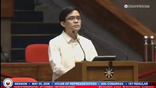 PANOORIN: Naging mainit ang sesyon sa plenaryo ng Kamara ngayong Martes.Una rito, nagprivilege speech si Batangas 1st district Rep. Leandro Leviste ukol sa mga alegasyon niya laban kay Exec. Sec. Ralph Recto at CWS Rep. Edwin Gardiola.Sa kanya namang pagtayo, pinabulaanan ni Batangas 6th district Rep. Ryan Recto ang mga bintang laban sa kanyang ama. @dzbb 📷: Hrep