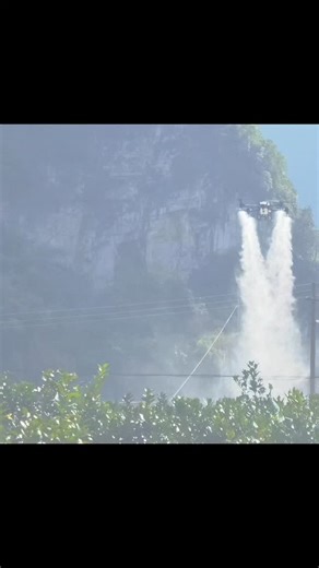 Cyber Agri Havacılık Teknolojileri on Instagram: "🚀 **Gelecekten Gelen Teknoloji: EAVision J100!** 🌾 **EAVision J100**, tarımı yeniden tanımlıyor! **L4 Seviye Full Otonom** teknolojiyle donatılmış bu drone, **hassasiyet**, **hız** ve **çok yönlülükte** rakipsiz. Tarımın geleceğini bugünden yaşayın! 🔥 **Neden J100?** - **L4 Seviye Full Otonom**: Gelişmiş yapay zeka ile tamamen otonom uçuş, insan müdahalesi olmadan karmaşık görevlerde üstün performans. - **Hassas LIDAR Algılama**: 1 cm’lik nesn