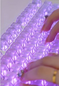 K1lite-Tastatur glänzt wie ein Diamant – Gravastar Mercury K1 Setup