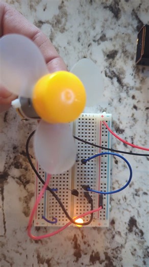 simple transistor switch circuit