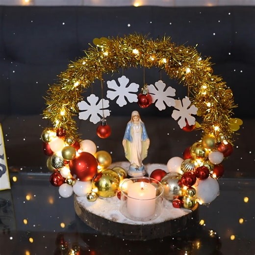 DIY Christmas hula hoop with Virgin Mary | GH Media