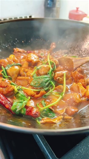 Taiwanese Three-Cup Chicken is bold, savory, and ready in under 30 minutes! https://iheartumami.com/taiwanese-three-cup-chicken/ Juicy chicken simmers with soy sauce, rice wine, sesame oil, ginger, garlic, and fresh basil until the sauce turns glossy and fragrant. It’s simple, comforting, and so good with a bowl of hot rice. This is one of Taiwan’s most iconic home-style dishes — and now you can make it right at home! | I Heart Umami
