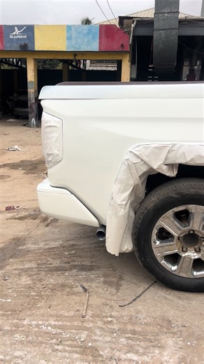 Change of color brown color to white 😍 Under paint spraying 💃🏽 #spray #paint #whitepaint #ghanatiktok🇬🇭