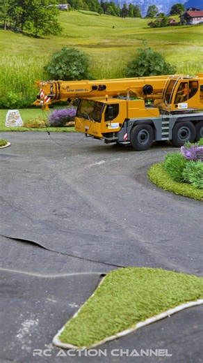 RC Truck Event 2025 in Burghausen! 🚛💨 From powerful 1:14 scale trucks, realistic construction sites, and heavy hauling action – this event had it all! 👉 In this BEST OF compilation, you’ll see: -RC Trucks in action on dirt & construction sites -Realistic hydraulic dump trucks, excavators & loaders -Convoy driving, loading & tipping scenes -Amazing scale details and true model building passion This Burghausen RC Truck Show brought together the best model builders, stunning trucks, and pure sca