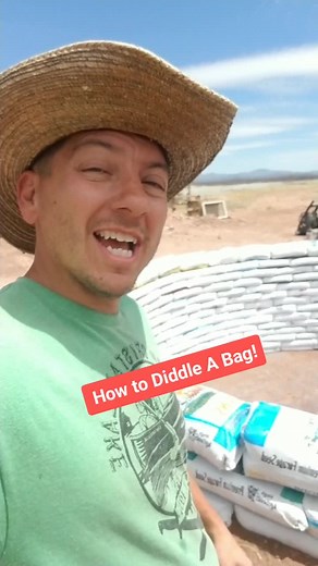How to diddle or invaginate an #earthbag #howto #earthenbuilding #sustainable #arizona #fyp