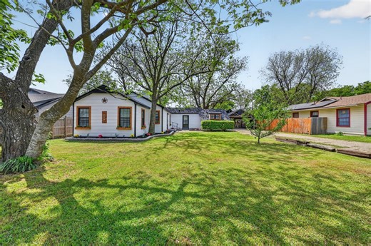 614 Bellevue Dr, Cleburne, TX 76033 - MLS 21213695 - Coldwell Banker