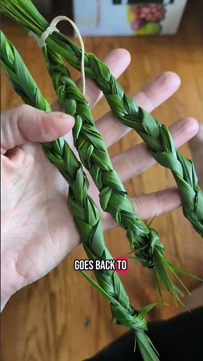 Braiding Sweetgrass from my garden #sweetgrass