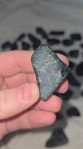 Kambaba Jasper moving onto from Stage 2 to Stage 3 in the rock tumbler #rocktumbling | Heather Evans