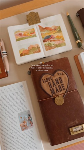 Entering my autumn stationery era ☕️📔🍂 #travelersnotebook #journal #planner