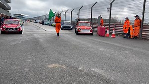 Heading out for qualifying - what a grid! | Mini 7 Racing Club