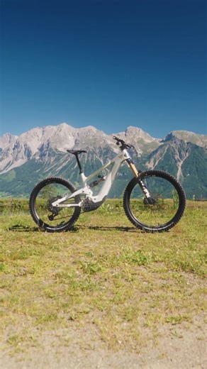 YT Industries on Instagram: "The All-New #DECOY. Made to shred.💥⁠ ⁠ Bringing the heat with 180mm/170mm of suspension, agile MX wheels, and the hard-hitting Bosch Performance CX motor system, it's open season: No terrain is off limits. 💯⁠ ⁠ Soon to be yours 🫵⁠ ⁠ #ytindustries #liveuncaged"