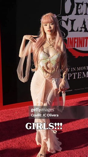 Mei Yan on Instagram: "i studied my foundation routine for weeks to make sure my pores were UNABLE TO BE LOCATED 📍❌ for my first getty images. this is part one of my catfish makeup routine (lol) with a flawless base that EVISCERATES your pores. DAY BEFORE PREP STEP 1: exfoliate and cleanse pores with the papaya sorbet enzyme cleansing balm @glowrecipe STEP 2: hydrate with a calming sheet mask. i love the ones from @beautyofjoseon_official and @sungbooneditor_us DAY OF PREP STEP 1: rice toner @i