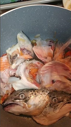 SINIGANG NA SALMON (SALMON HEAD IN SOUR TAMARIND SOUP)