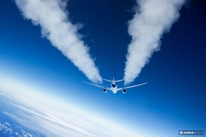 65K views · 656 reactions | Did you know aircraft #contrails can have a warming effect on the climate? 樂 Operational mitigation and using #SAF can play a role in limiting their formation. It's time to ramp up research, conduct large-scale trials, and take concrete action to help reduce their formation. Learn more ➡️ https://fly.airbus.com/mitigating-contrails-FB | Airbus | Facebook