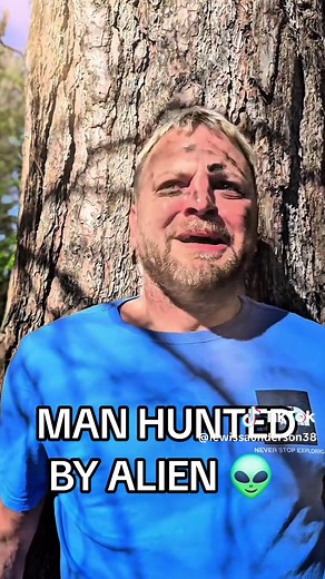 Man Hunted by Alien - Sci-Fi Thriller Short