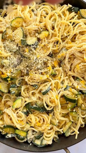 113K views · 176 reactions | 燎 5 INGREDIENT COURGETTE PASTA 勒 Affordable, ready in 20 minutes, vegetarian and super delicious. I don’t know what it is (maybe cheese x 2?) but this is 100% greater than the sum of its parts. SO GOOD! Recipe is from my Meal Plan 24. Click the link in my bio @tamingtwins for all of the recipes and full printable shopping list for the week! #moneysaving #easyrecipe #mealplanning #courgettes #pastarecipe | Taming Twins - Fuss Free Family Food | Facebook