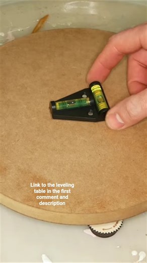 Leveling table resin