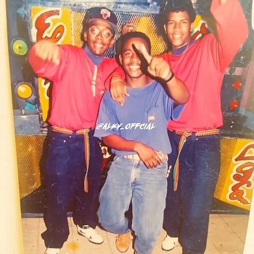 Alky 🧿🔮💙 on Instagram: "Yo no estába,pero me imagino esos eventos 🔥"