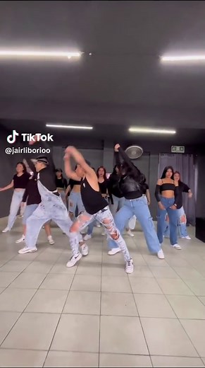 Baile de Gasolina con Coreografía Original de Daddy Yankee
