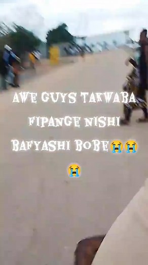 Mwebantu bakwalesa ku chiwempala market pour Bally Hakainde Hichilema 🥹 Lady condemns what happened in Chingola. Let people and love prevail. | Zed Celebrity Updates