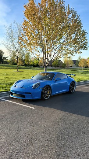 Porsche 911 GT3 RS: The Ultimate Driving Machine