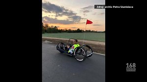 69K views · 430 reactions | Hledá se handbike! Vozíčkáři 22letému Petru Stanislavovi ho ukradli z kůlny. A protože píšete do televize, že byste mu rádi přispěli na nový, tak tady je na nový handbike vypsaná sbírka. https://znesnaze21.cz/sbirka/ukradeny-handbike | Nora Fridrichová | Facebook