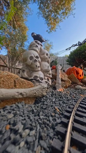 289K views · 3.8K reactions | Sunset pov on the railroad ️ #modeltrains #modelrailway #gardenrailroad #gardenrailway | Bungalow Heaven Railroad | Facebook