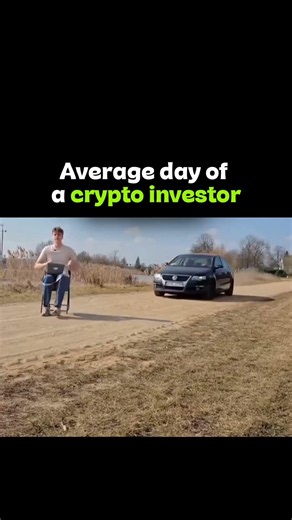 Average day of a crypto investor:Wake up rich.Check portfolio.Become a long-term investor. 📉😂