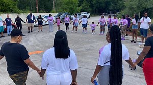 Jacksonville community searches for answers in shooting death of mom of four