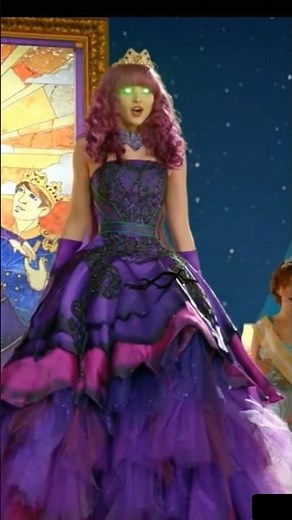 Mal Transformer into Dragon #descendants #mal #dovecameron #sofiacarson #descendants5