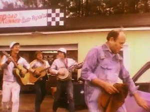 1981 Hardee's Bacon Cheeseburger Commercial with Road Runner, Ernie & Hubcap