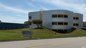 West Michigan clockmaker Howard Miller ending production after nearly 100 years