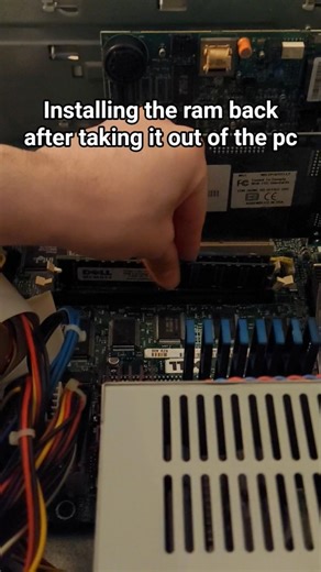 Installing the ram after taking it out of the pc