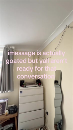 Is iMessage Better Than Snapchat?