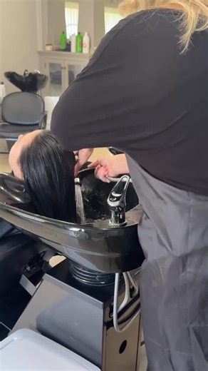 How do you wash with Monat is a little bit different! Getting a good lather is really important to you loving the shampoo! #monatstylist #stylistsoftiktok #stylist | Beth Smith