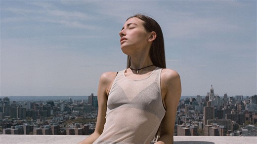 Castor Oil Stomach Wraps Helped My Bloating More Than Any Supplement