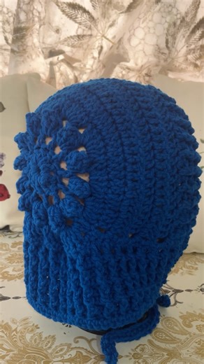 Bonnet #crochet #crocheting #crochetbonnet #crochethat