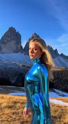 Stylish Metallic Jumpsuit with 10-Inch High Heels