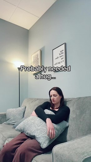 Probably needed a hug… so I checked in with my body, noticed the tension, and gave myself one. 🫂 #dancemovementtherapy #mentalhealth #probablyneededahug