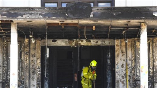 Old Parliament House up in flames