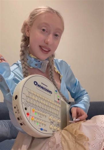 carol of the bells by ur fav fairy🧚🏼✨🎄#carolofthebells #thefaeryluna #cover #omnichord #singer