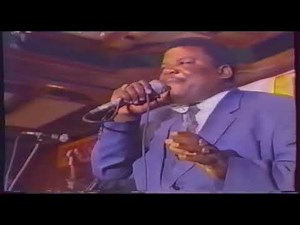 Madilu System - Eau bénite (live intercontinantale de Kinshasa 1993)