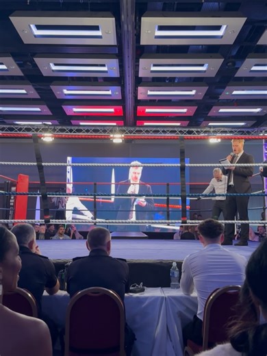 Charlotte Braithwaite | Therapist & Coach on Instagram: "🥊Celebrating family, dedication and seeing the power of physical & psychological performance in action!👇🏼 This weekend I watched my ‘baby’ brother step into a completely new arena: a charity boxing match, hosted by @samuelleeds 🥊 Josh has always been that person who seems to pick things up quickly, something that frustrated me as a kid and impresses me as an adult. 👉🏼But beneath that natural 