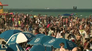 Le Spring Break rassemble des milliers de jeunes aux Etats-Unis et inquiète les experts - RTBF Actus